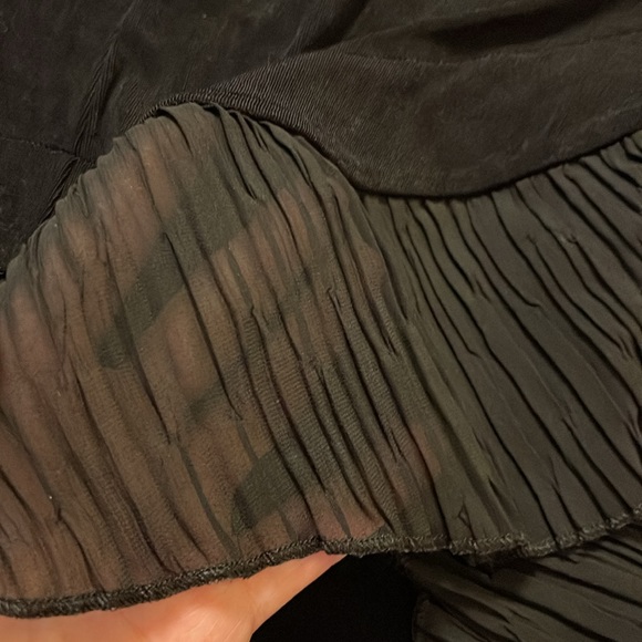 Beautiful Chico’s Traveler’s Cardigan w/stunning hem. - Picture 7 of 11